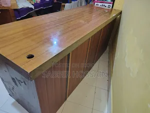 বড় টেবিল বিক্রি হবে
