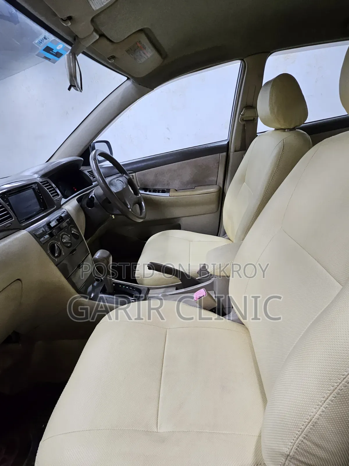 Toyota Corolla Sedan 2005 White