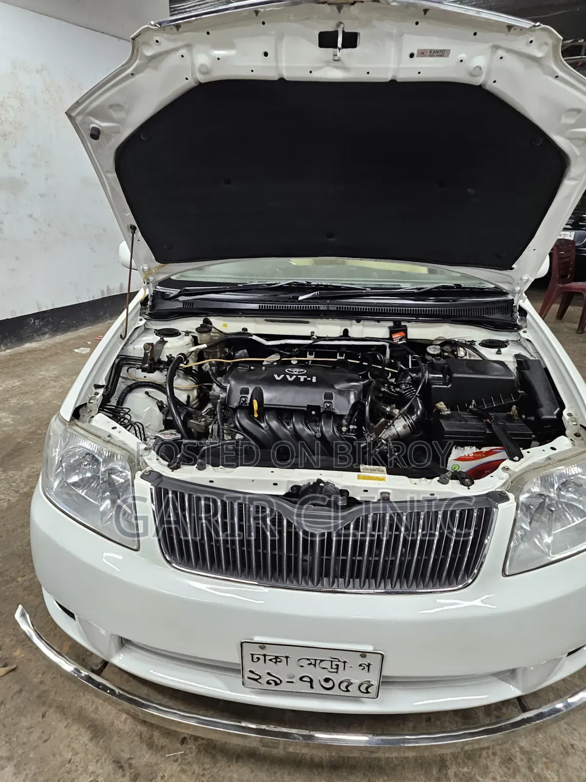 Toyota Corolla Sedan 2005 White