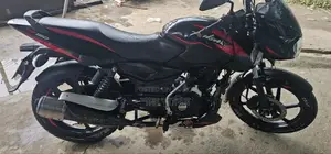 বাজাজ পালসার ১৫০ ২০২৩ ব্ল্যাক