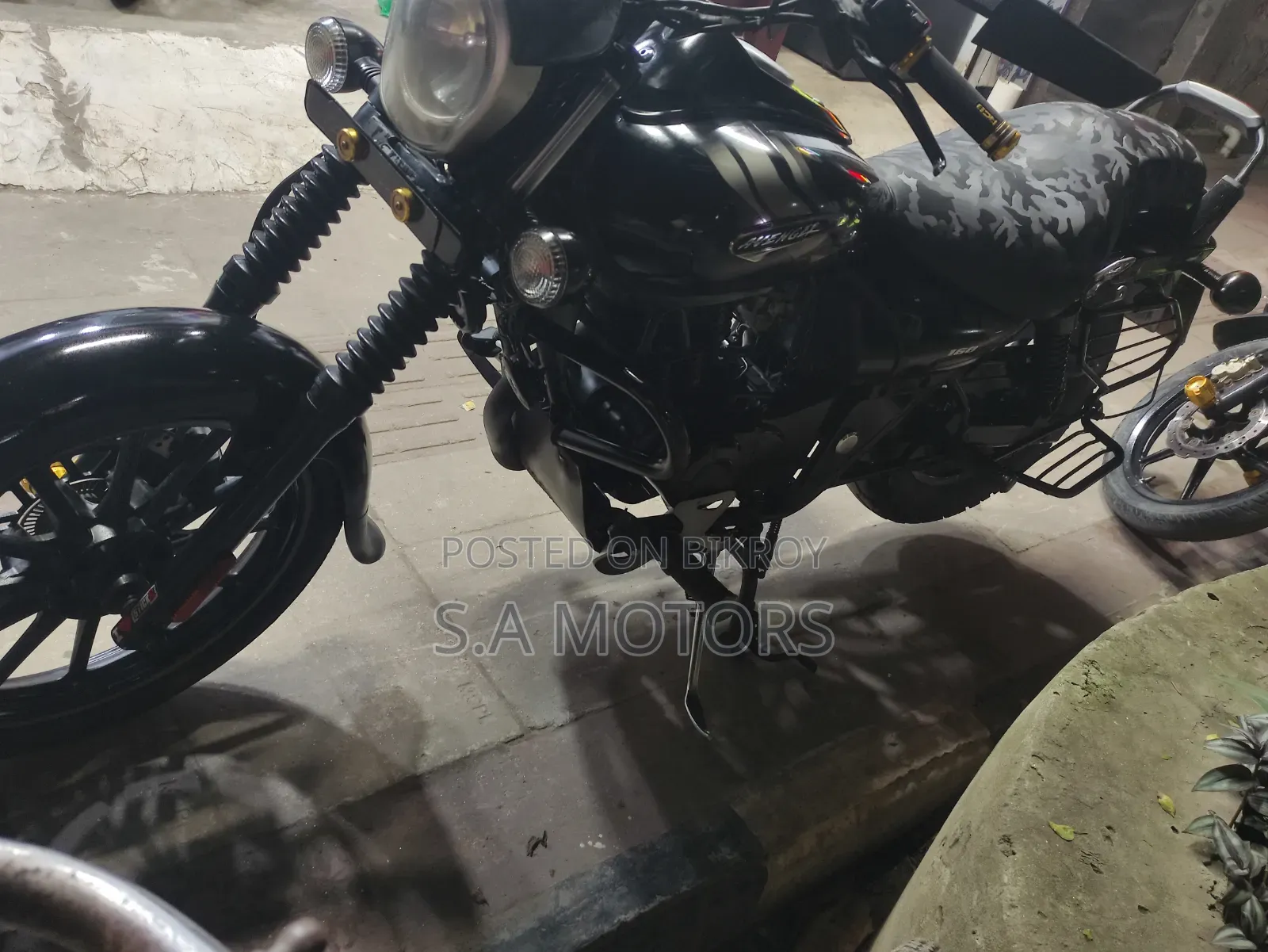 Bajaj Avenger 160 Street 2022 Black