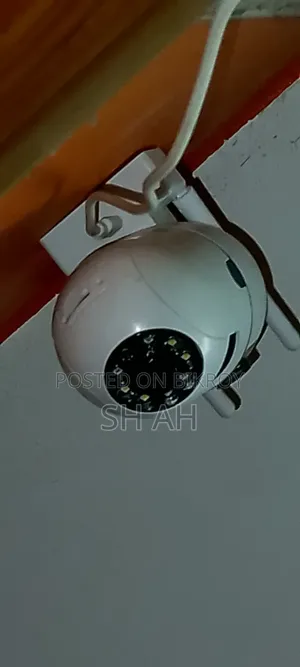 V380 মিনি ইনডোর পিটিজেড ডুয়াল লেন্স ক্যামেরা 4এমপি এইচডি