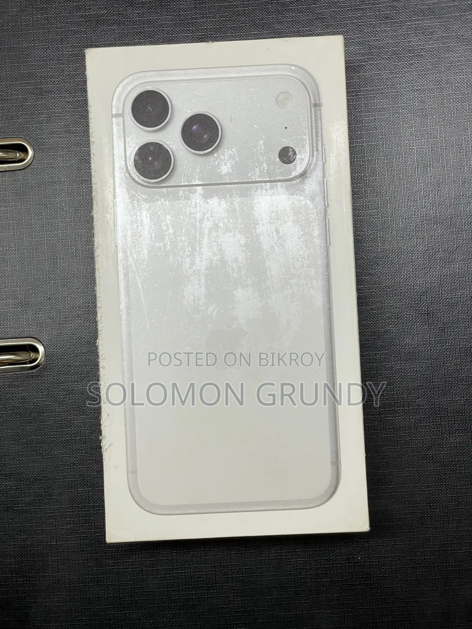 iPhone 17 Pro Max Silver (Empty Box)