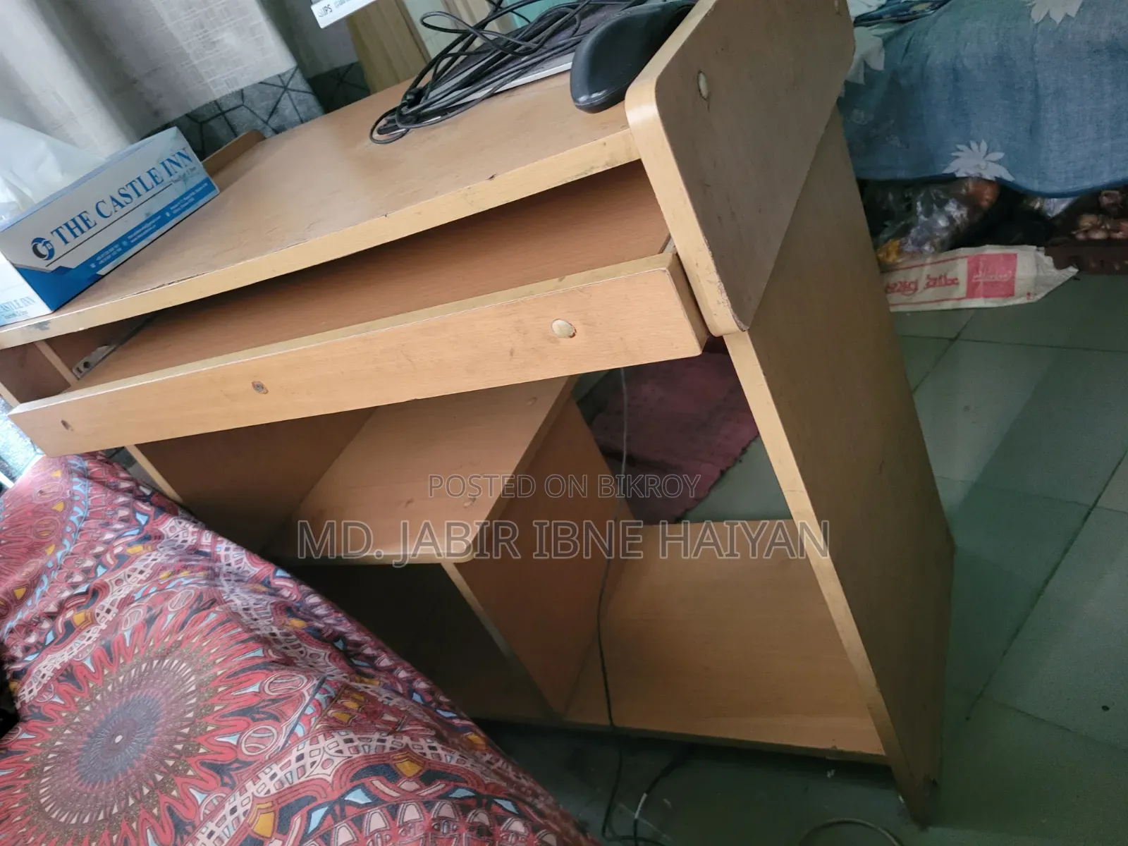Reading Table