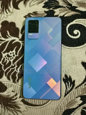 Vivo Y73 64 GB
