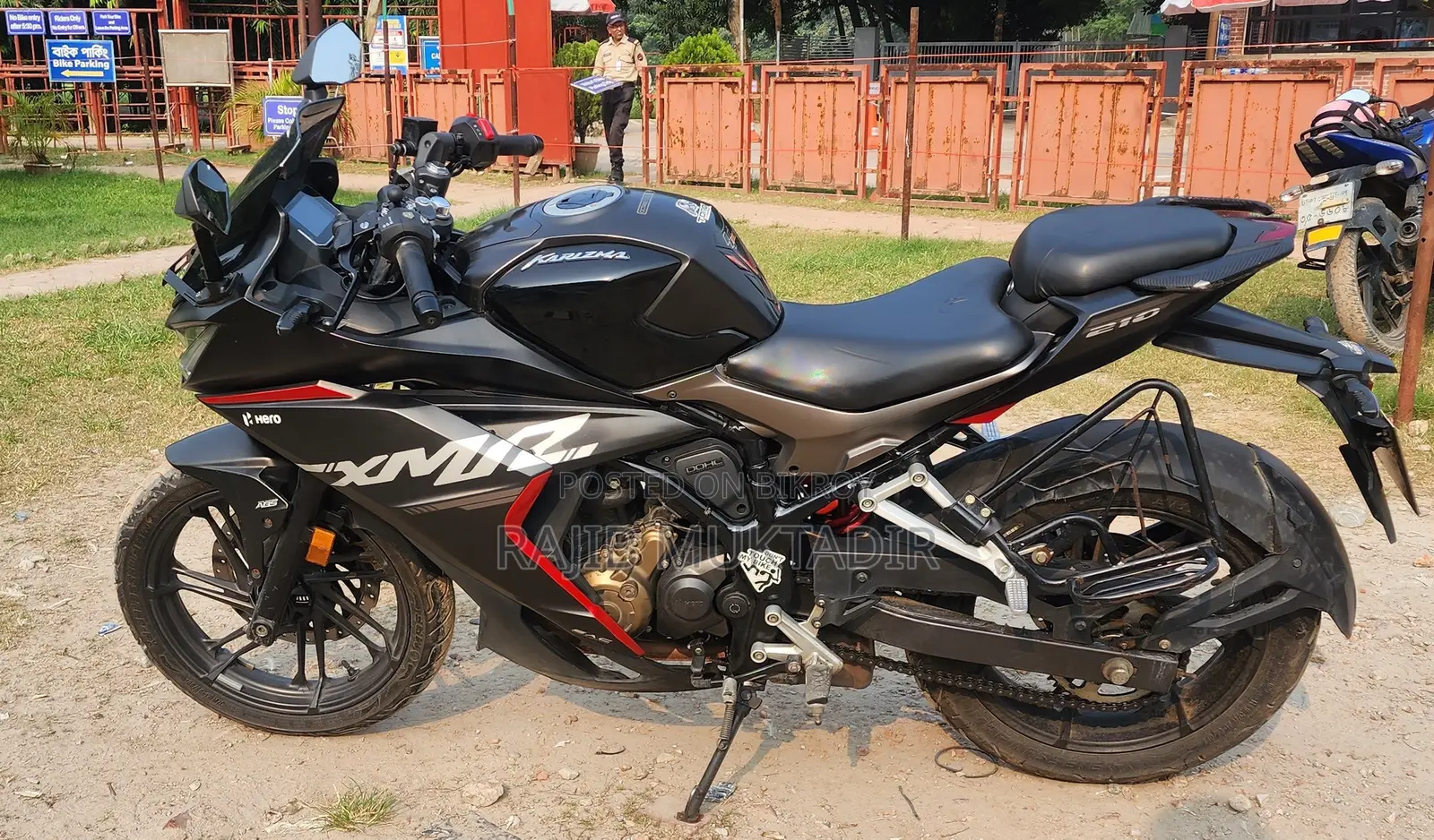 Hero Karizma XMR 210 2024 Black
