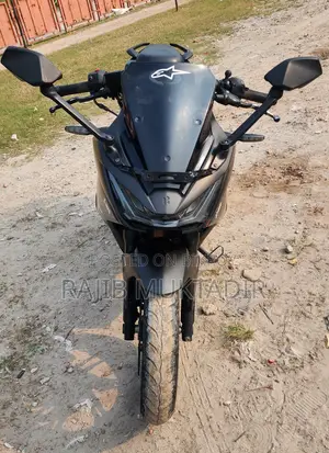 Hero Karizma XMR 210 2024 Black