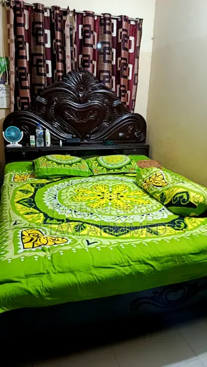 Semi Box Bed