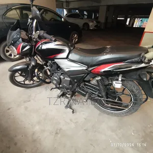 বাজাজ ডিসকভার ১২৫ ২০২০ ব্ল্যাক