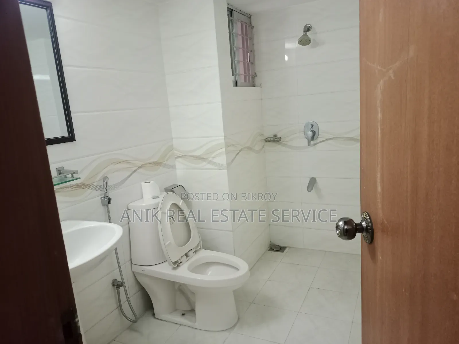 Furnished 3 Bedroom Apartment in Anik Real Estate, Gulshan for Rent