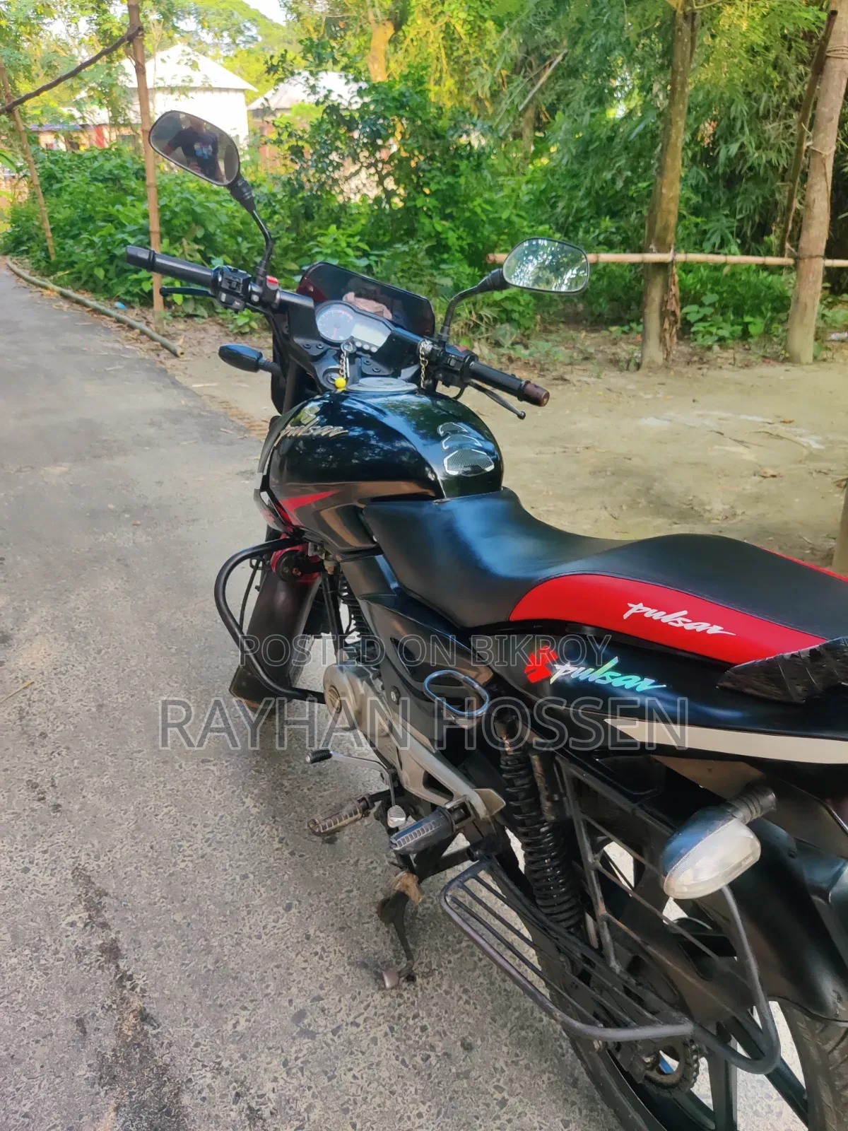 বাজাজ পালসার ১৫০ ২০১২ কালো