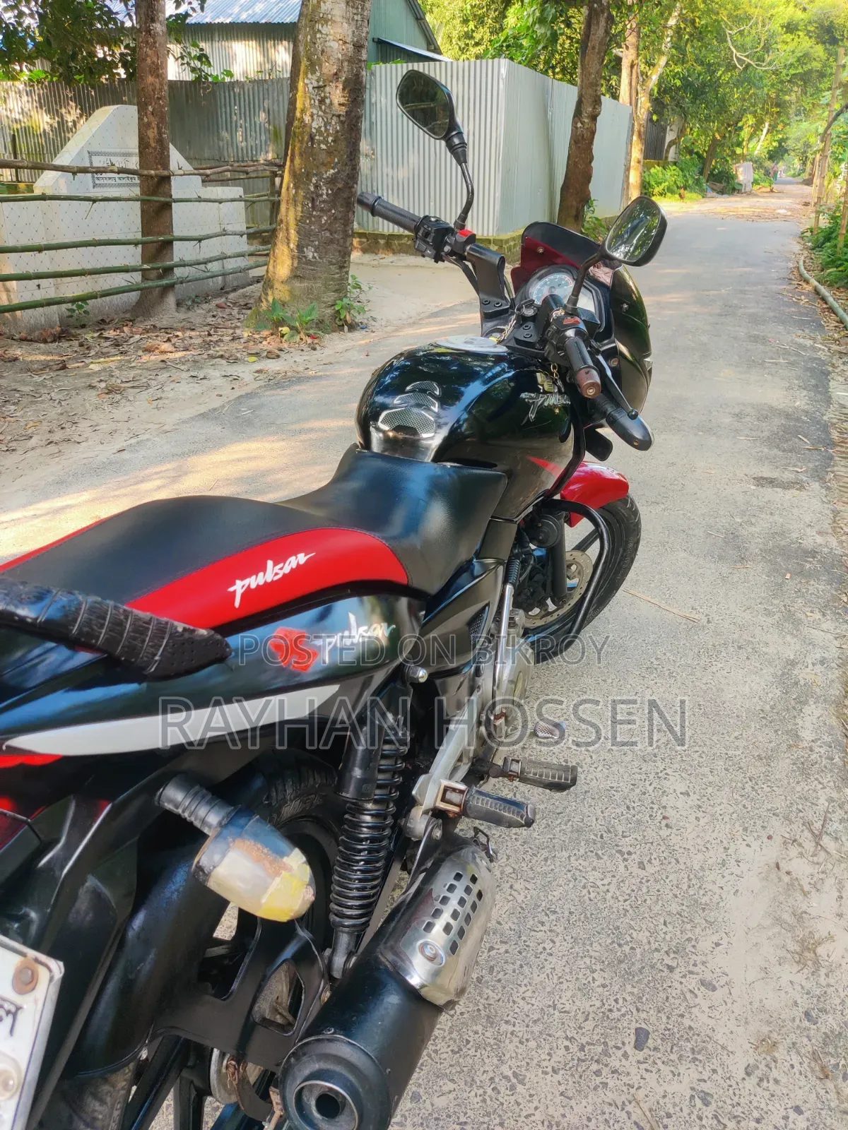 বাজাজ পালসার ১৫০ ২০১২ কালো