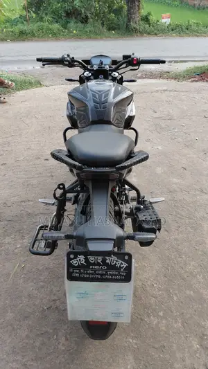 Hero Xtreme 125R 2025 Black