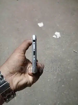 Apple iPhone 6s 64 GB Silver