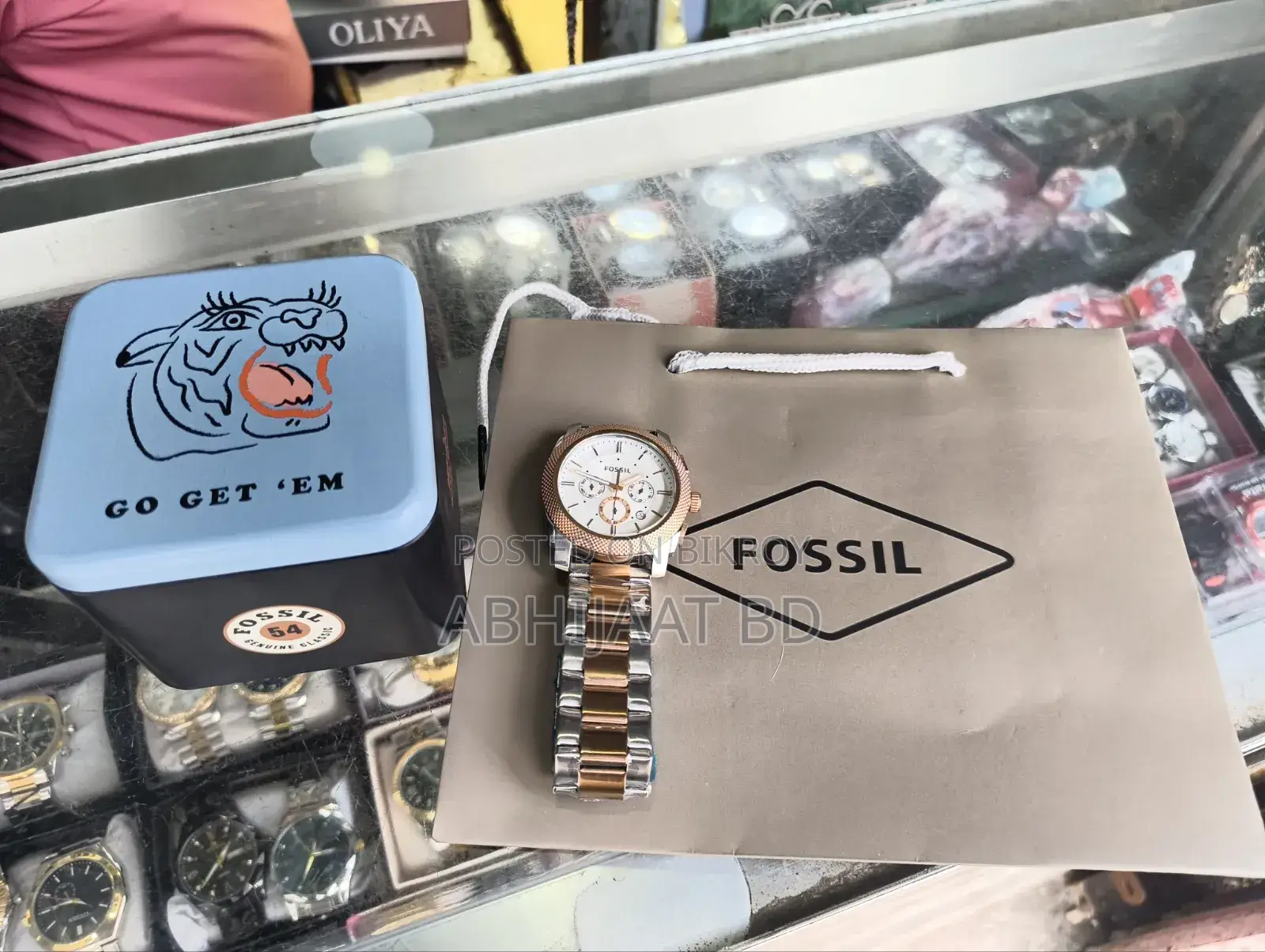FOSSIL Chronograph Watch for Men With Tin Box & Bag