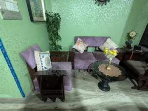 ড্রেসিং টেবিল