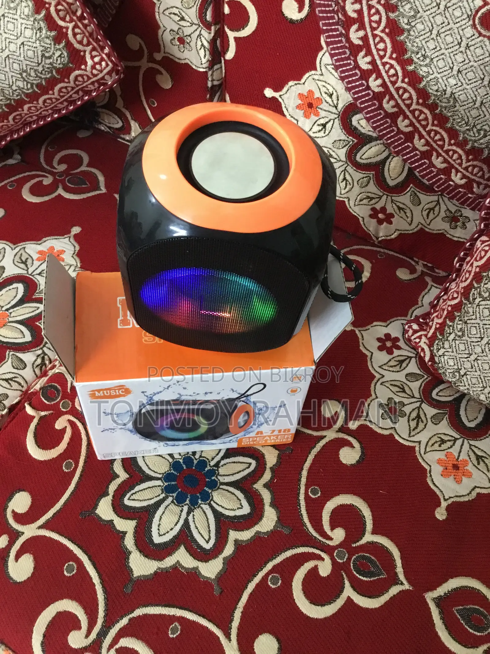 Music Speaker With RGB