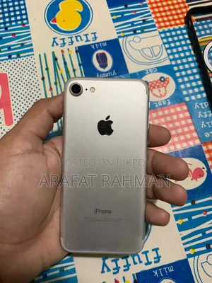 Apple iPhone 7 32 GB Gray