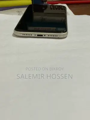 অ্যাপল আইফোন ১১ ৬৪ জিবি হোয়াইট
