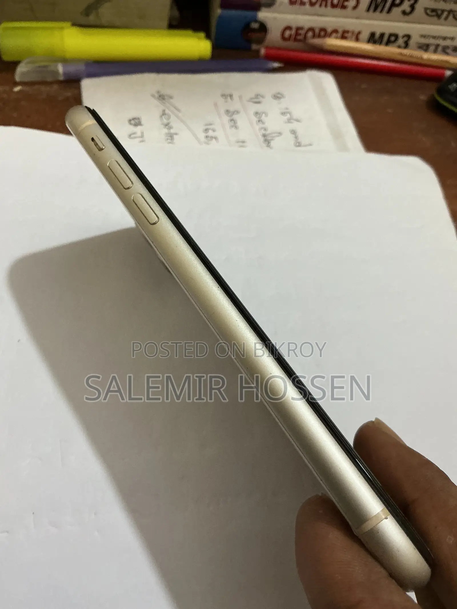 অ্যাপল আইফোন ১১ ৬৪ জিবি হোয়াইট