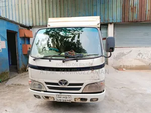 টয়োটা ডেলিভারি ভ্যান