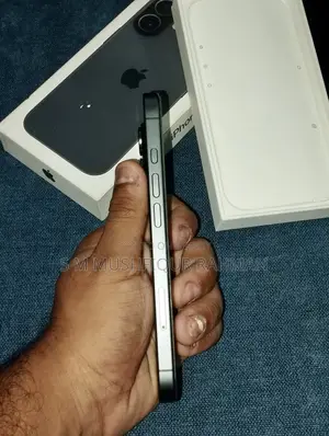 অ্যাপল আইফোন ১৭ ২৫৬ জিবি কালো