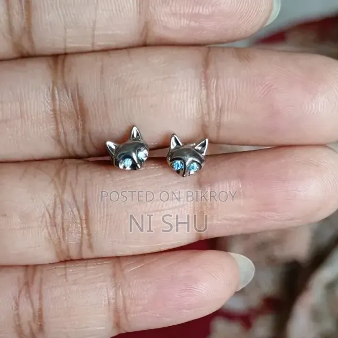 Titanium Ear Stud for Sale