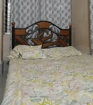 Bed + 2 Mattresses