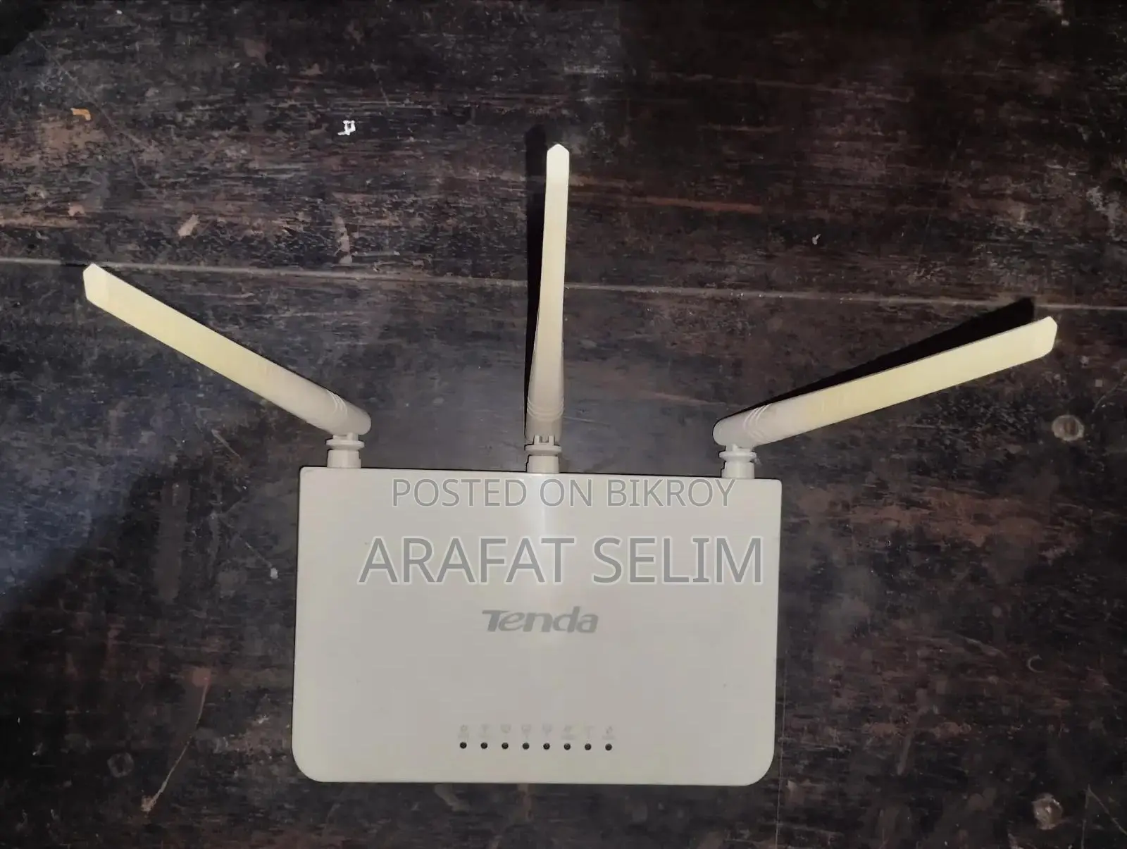 A good Tenda F3 model router will be sold.