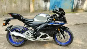 Yamaha R15M 2025 Silver