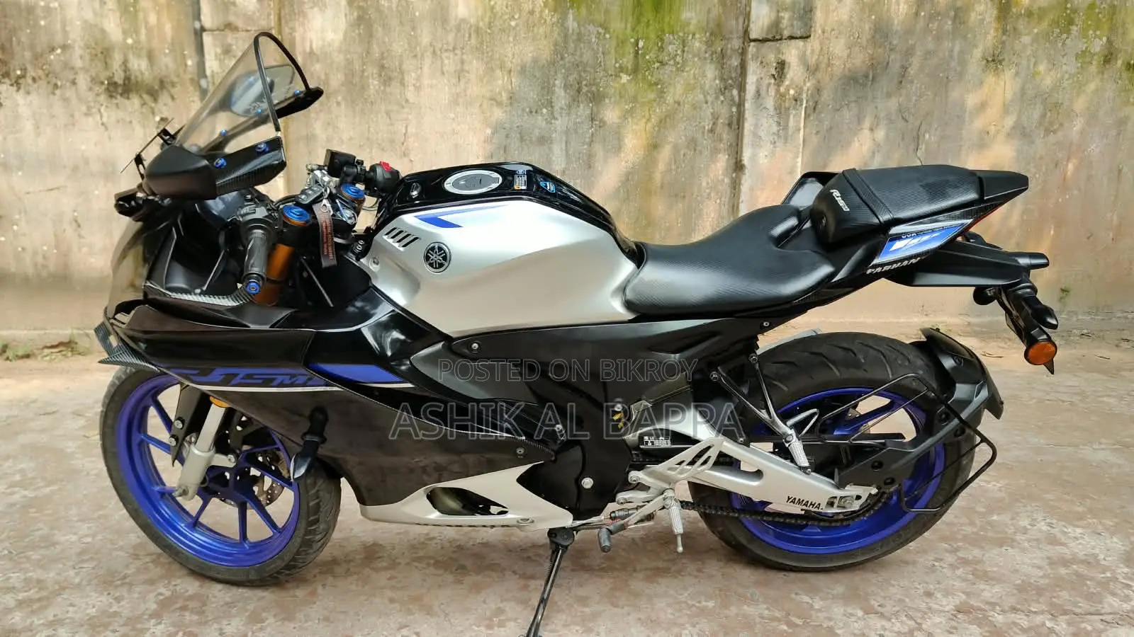 Yamaha R15M 2025 Silver