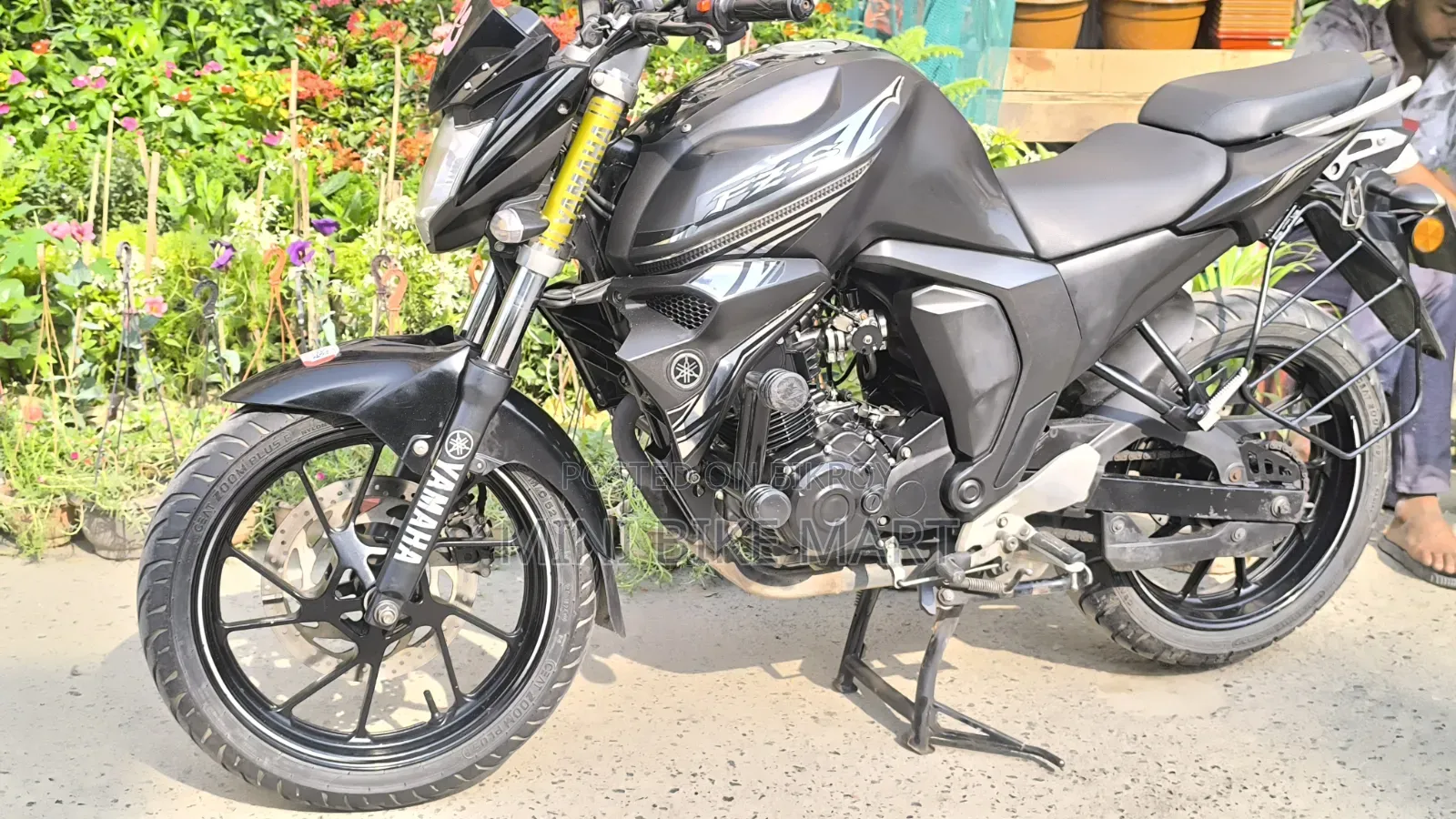 ইয়ামাহা এফজেডএস ভি২ ২০২৫ ব্ল্যাক