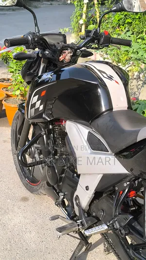 TVS Apache RTR 160 2V ABS 2024 Black