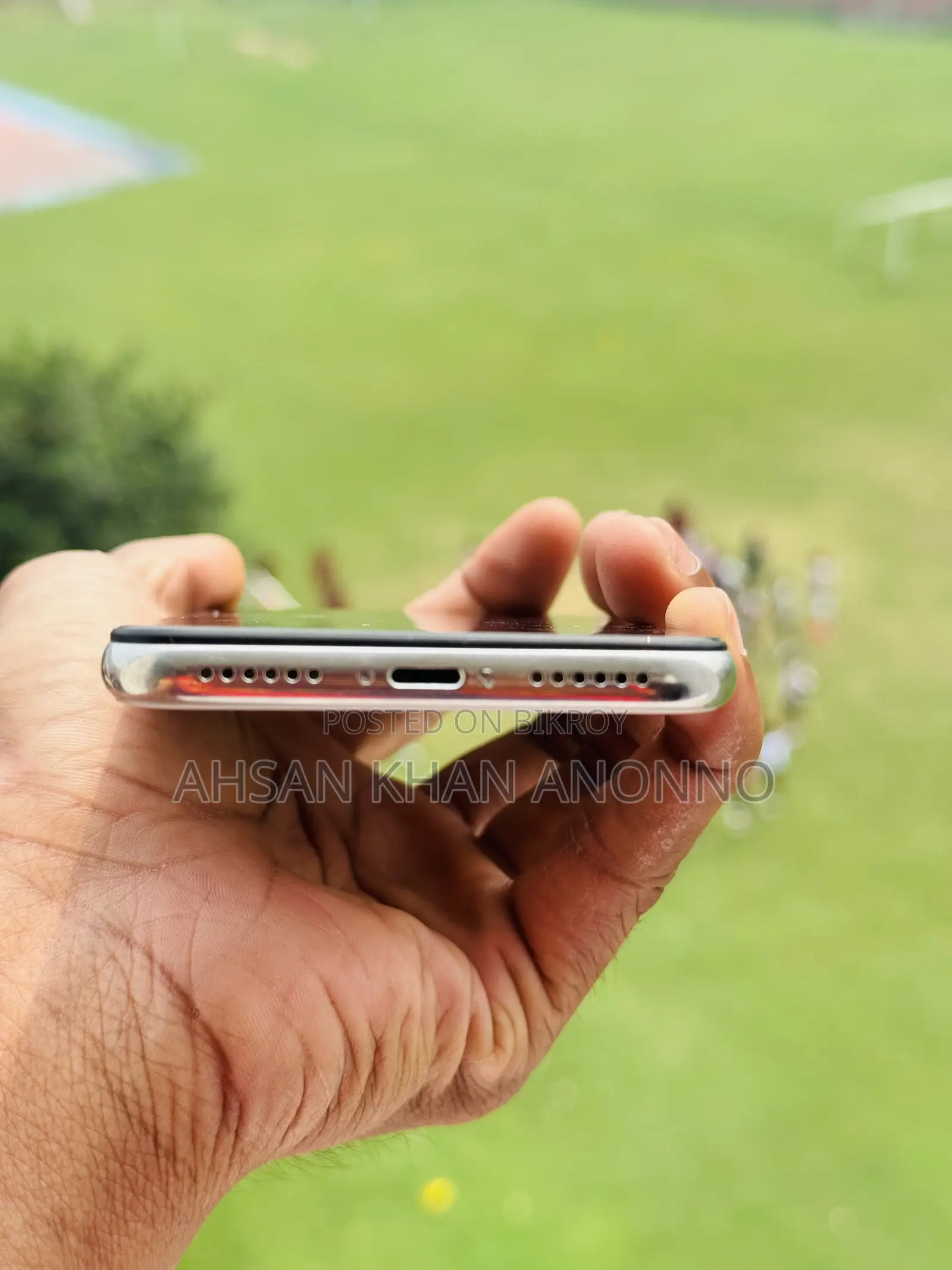 Apple iPhone X 64 GB White