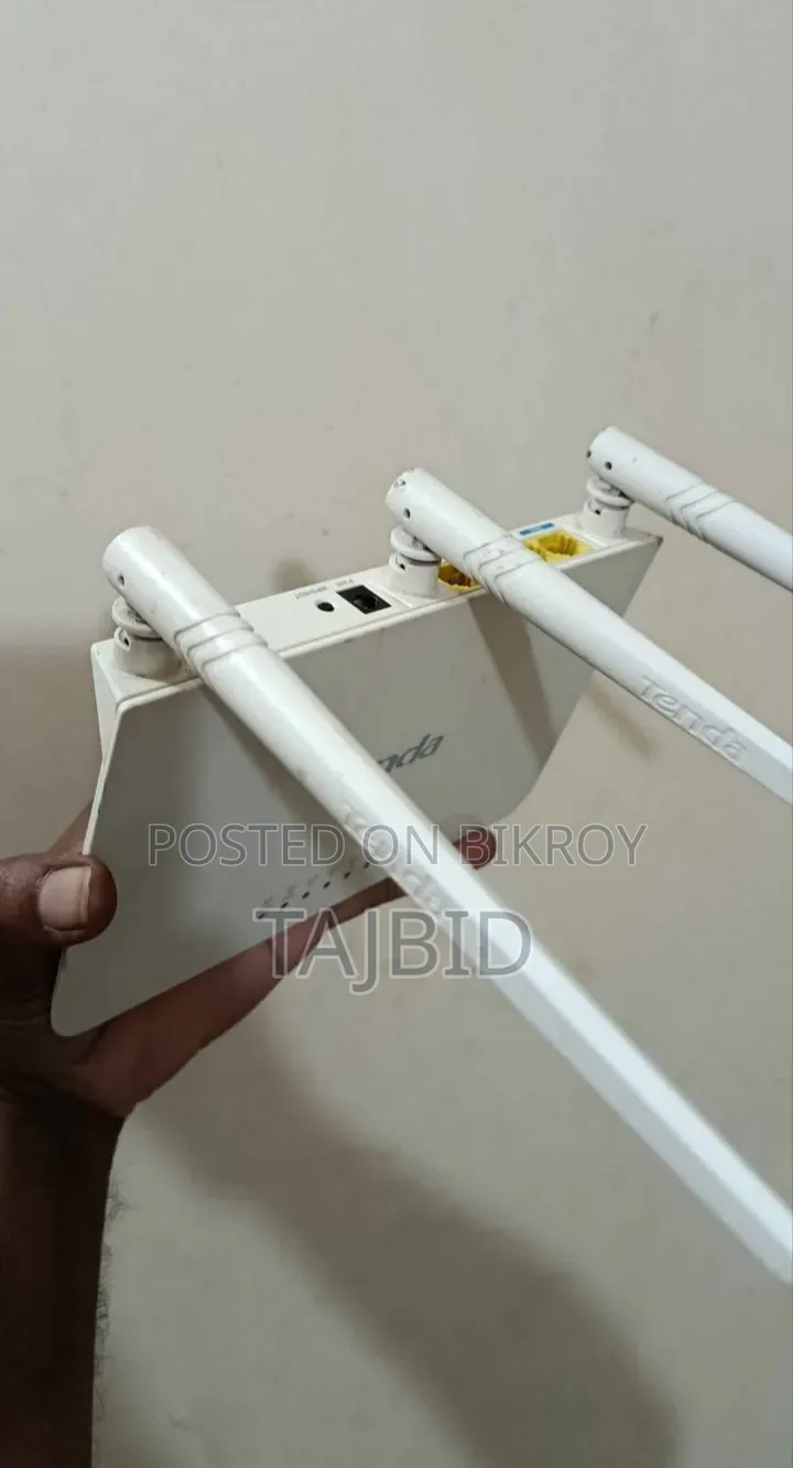 Tenda F3 Router