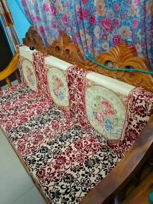 Sofa set for sale.