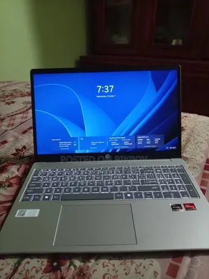 New Laptop HP 15 16GB AMD Ryzen 5 SSD 512GB
