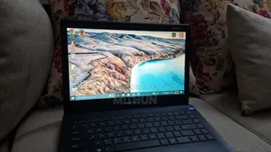 Laptop 4GB RAM Intel Core i3 500GB SSD