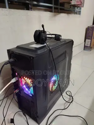 Gigabyte GA-H110MSTX-HD3-ZK 8GB Intel Core i5 HDD+SSD 1T