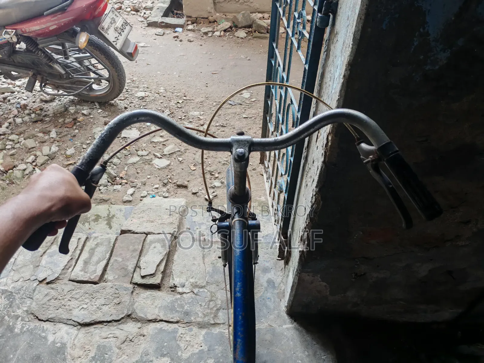 Classic Pakistani Era Roadster Bike