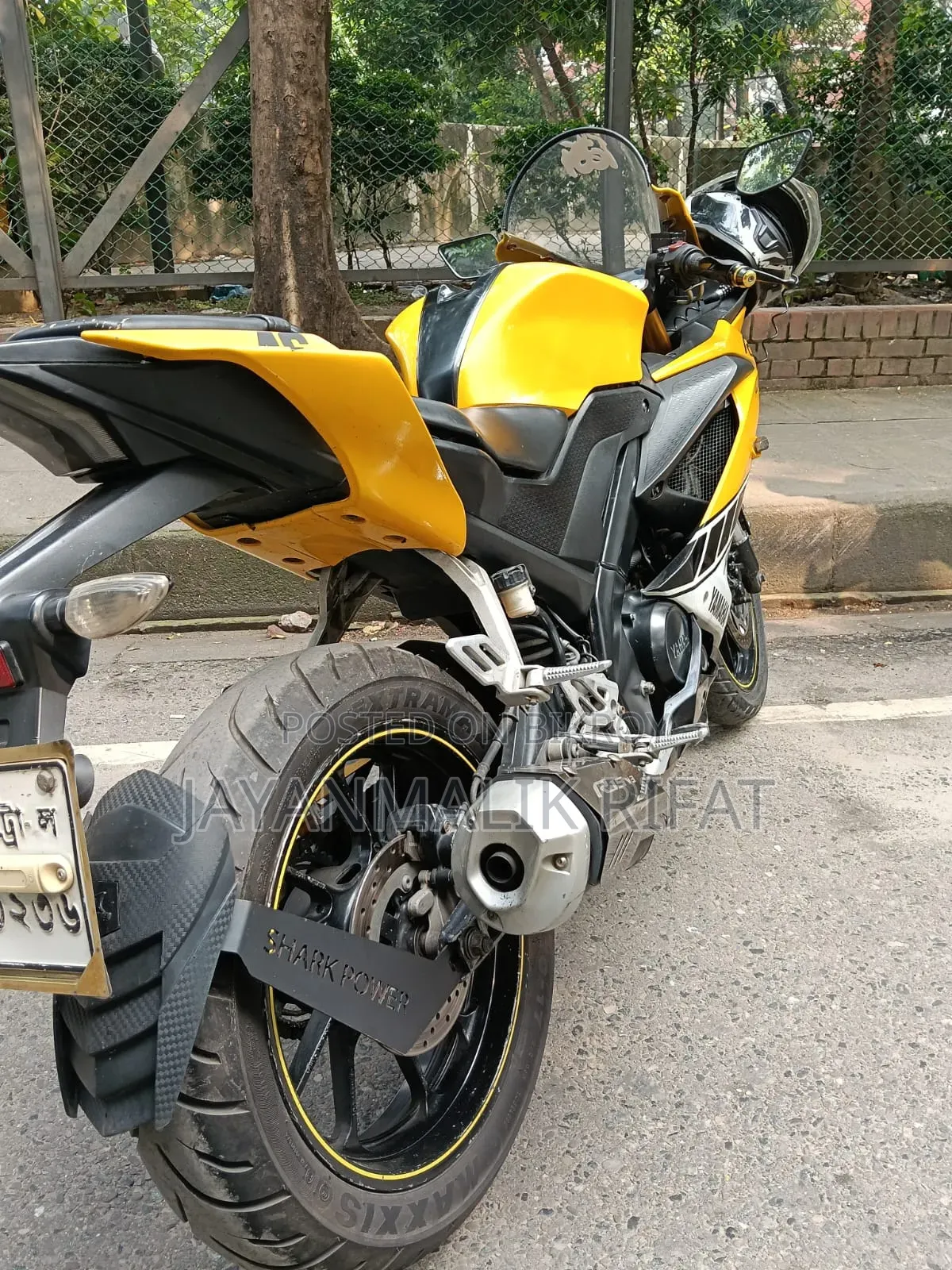 ইয়ামাহা আর১৫ ভি৩ ২০২১ হলুদ