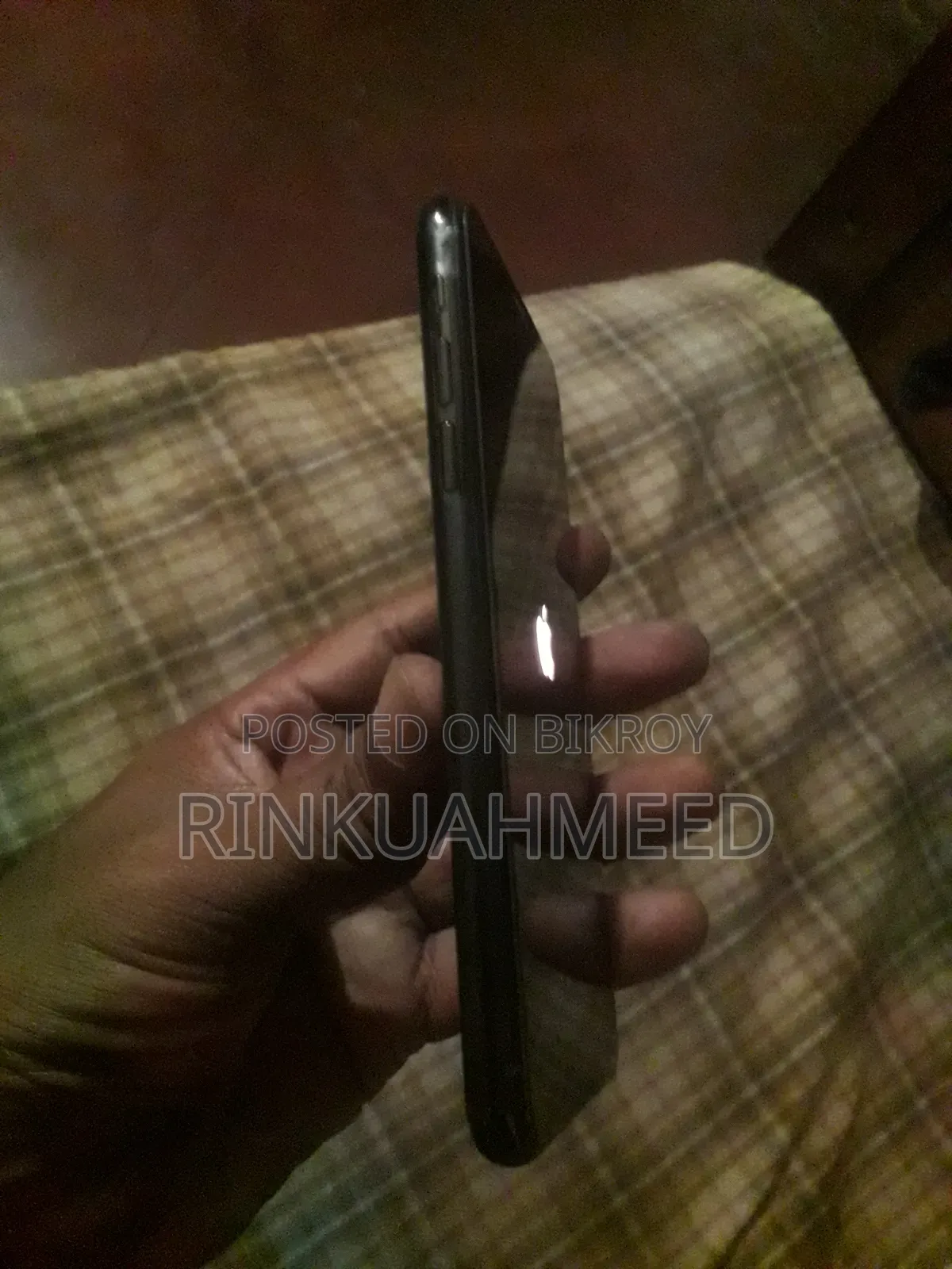 অ্যাপল আইফোন এক্সএস ৬৪ জিবি ব্ল্যাক