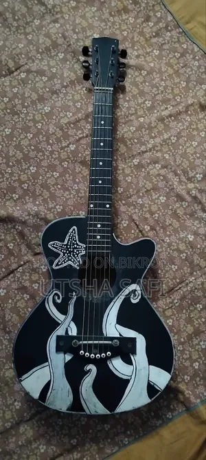 Guitarlele for Sell. Small Guitar