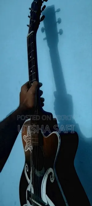 Guitarlele for Sell. Small Guitar