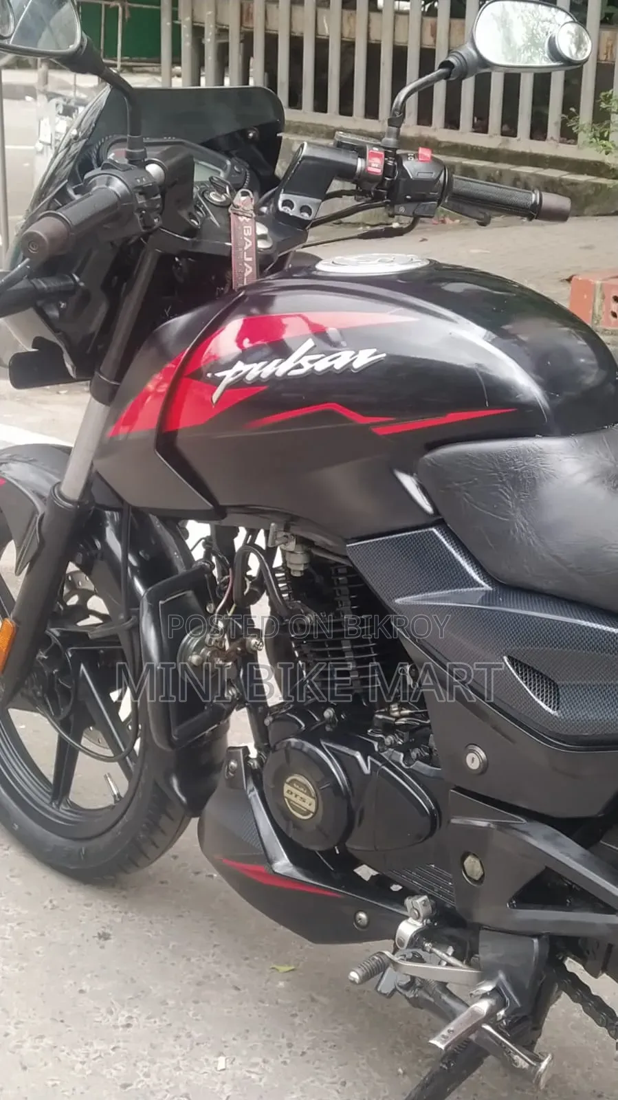 বাজাজ পালসার ১৫০ ২০২১ কালো