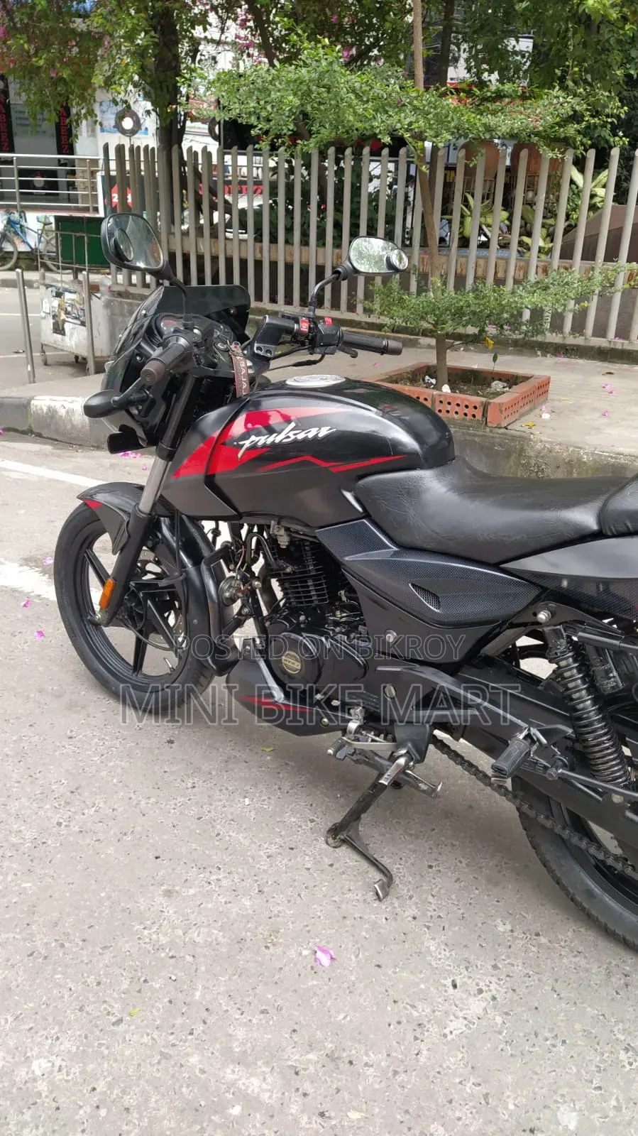 বাজাজ পালসার ১৫০ ২০২১ কালো