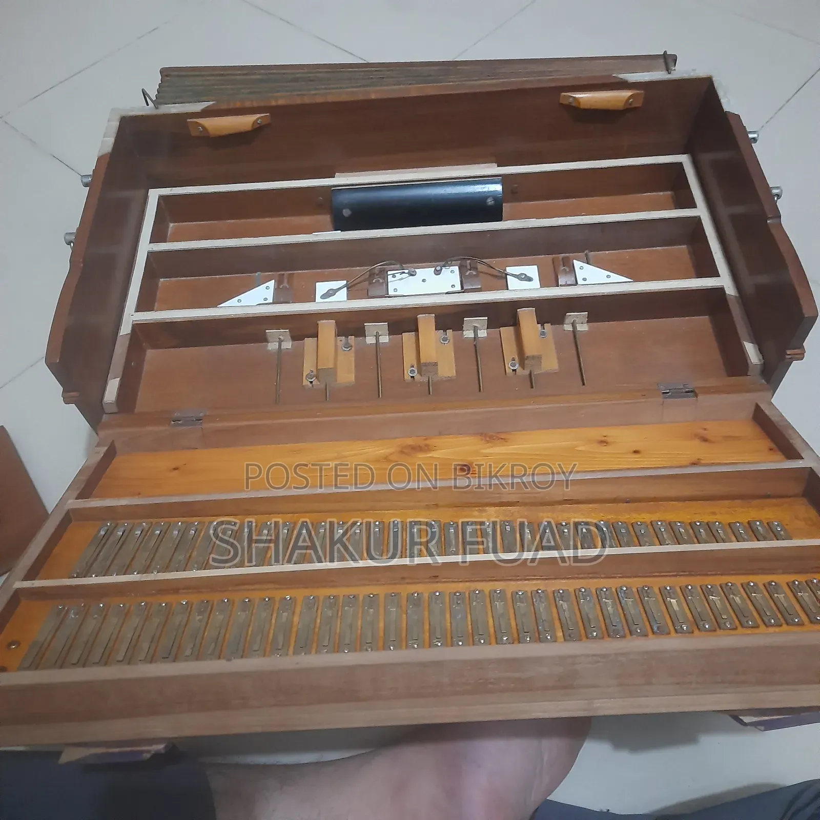 প্রিমিয়াম সেগুন কাঠের হারমোনিয়াম