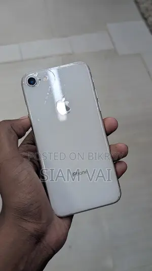 অ্যাপল আইফোন ৮ ৬৪ জিবি হোয়াইট