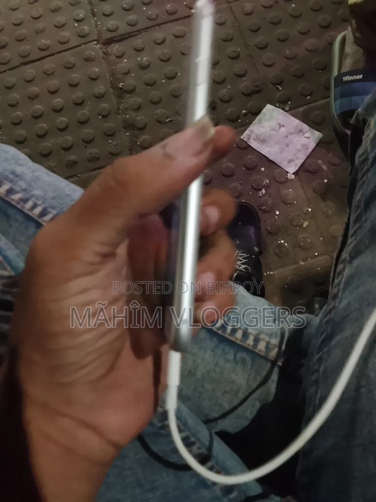 অ্যাপল আইফোন ৮ ৬৪ জিবি সাদা