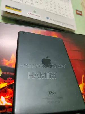 Apple 16 GB Black